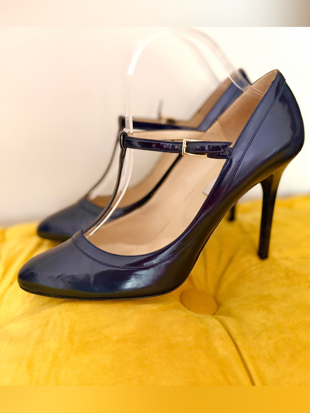 Jimmy Choo Navy Patent T-Strap Pumps | Size 8